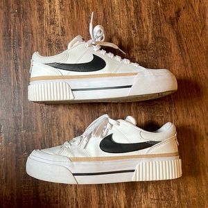 Nike Court Legacy Lift Women’s Shoe Size 8